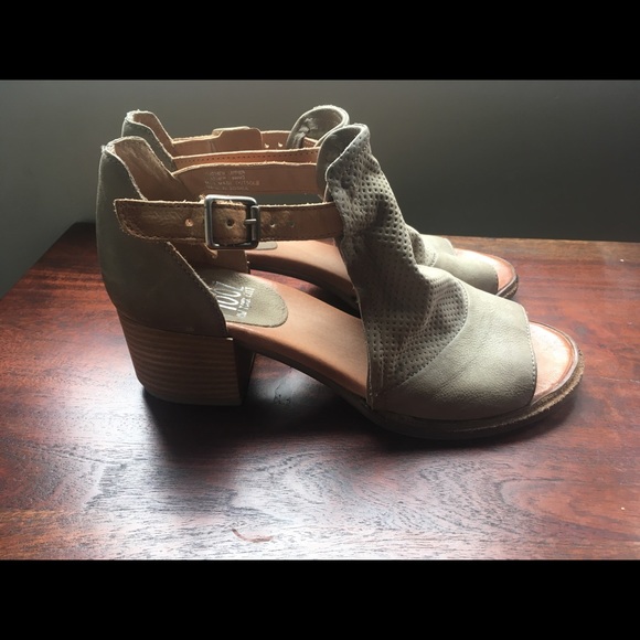 Miz Mooz (New York City) Campbell sandals - Picture 3 of 10